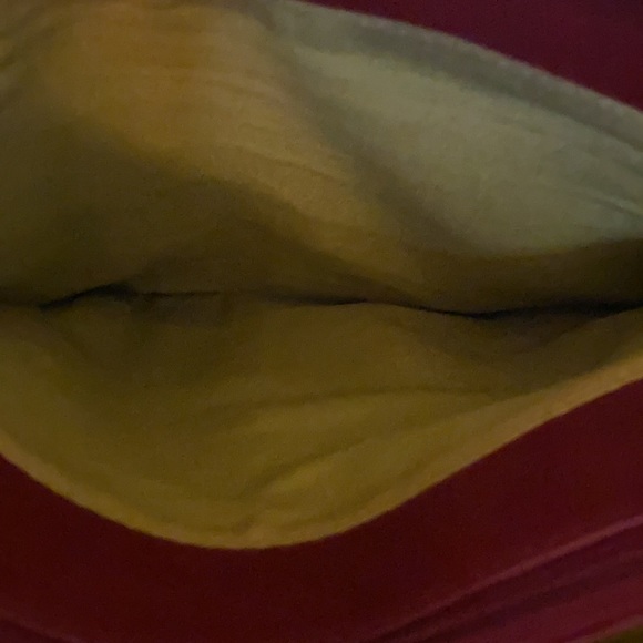 Hobo Red Leather Shoulder Bag - Picture 6 of 16